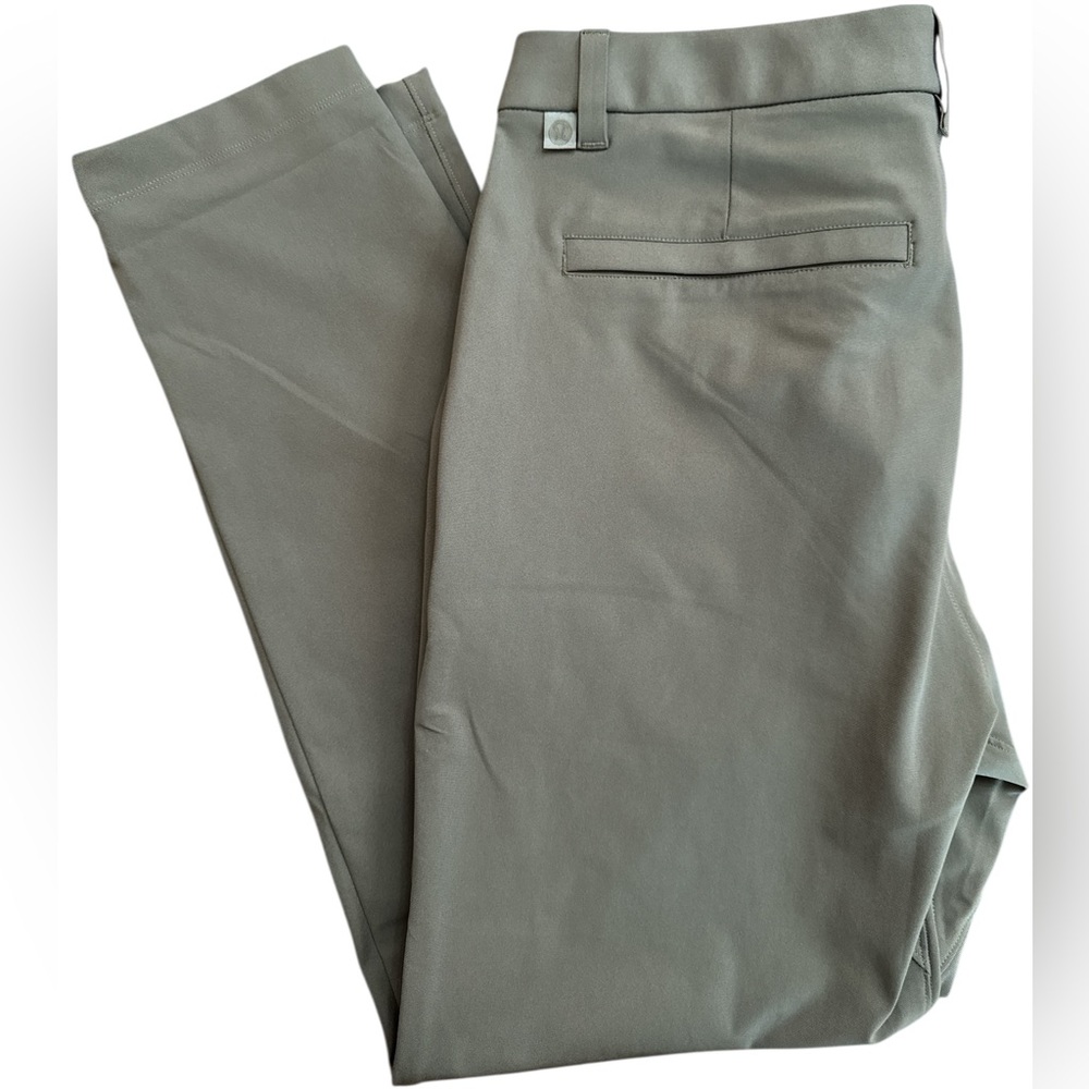 Lululemon Men’s Chino Style Khaki Pants Size 32 Button Zipper Logo ABC Lululemon